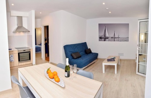 Cala Blanca Apartment | Apartamentos Maribel