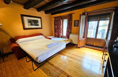 Jaca Apartment | Apartamentos Jaca Ciudadela 3000