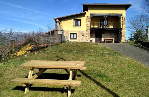 Parres Apartment | Apartamentos La Corona
