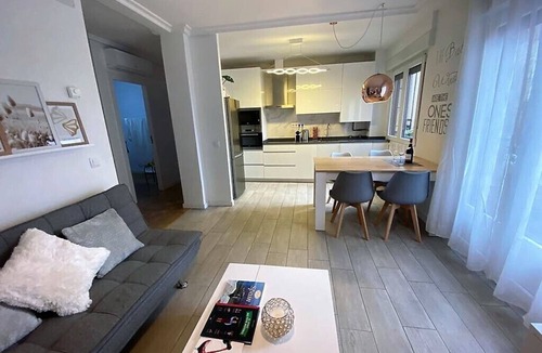 Haro Apartment | Apartamentos La Herradura Plaza