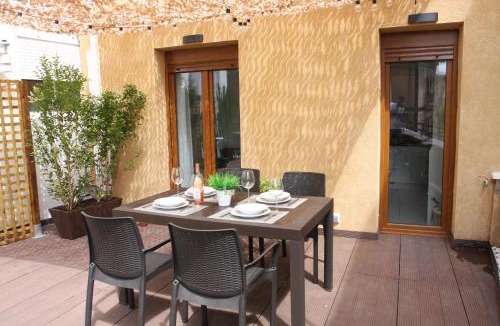 Haro Apartment | Apartamentos La Herradura Terraza
