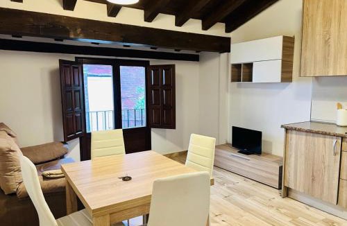 Mogarraz Apartment | Apartamentos Raíces