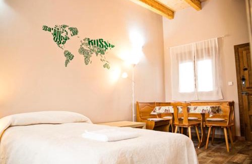 Santa Colomba de Somoza Apartment | Apartamentos turísticos LAS CARBALLEDAS
