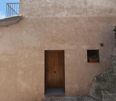 Cires Apartment | Apartamentos turismo rural Casa Ensalasa Castarné