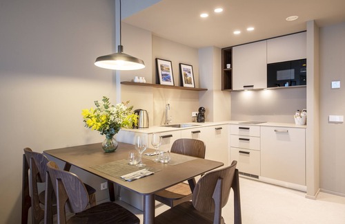 Banyoles Apartment | APARTAMENTS LA CARPA
