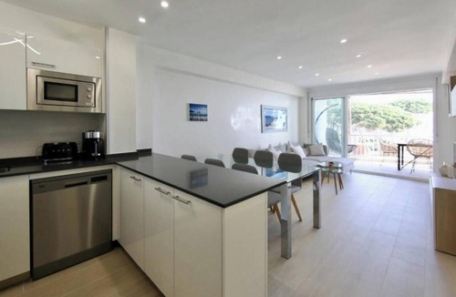 La Pineda Apartment | APARTBEACH BELL RACO BEACH FRONT