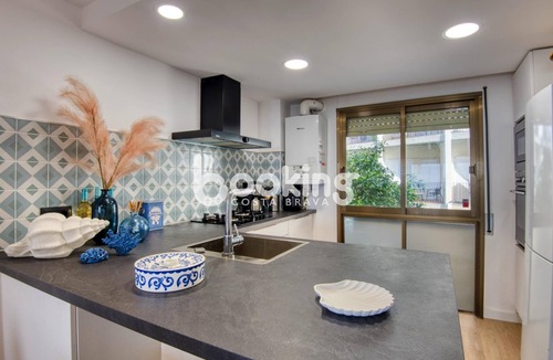 Sant Antoni de Calonge Apartment | Apartment on the seafront avenue of Sant Antoni with parking