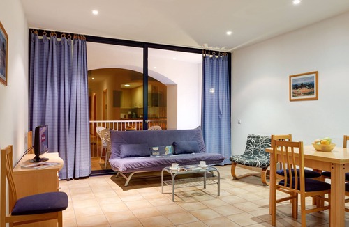 Calella de Palafrugell Apartment | Apartment near the beach very well equipped and central ideal for families Brava