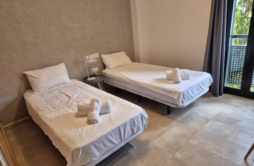 Corverica Apartment | Apartment 'Soleil' with Shared Pool, Wi-Fi and Air Conditioning