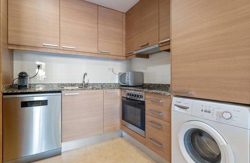Sant Feliu de Guixols Apartment | Apartment with terrace & pool 5min beach