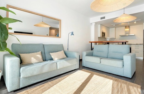 Roques Daurades Apartment | Apartment 100m beach with sports courts