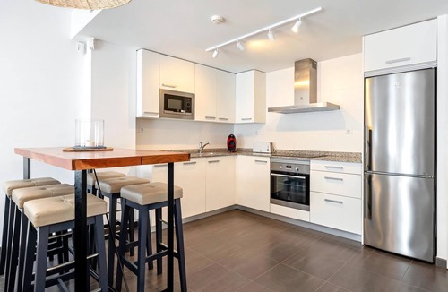 Roques Daurades Apartment | Apartment 100m beach with sports courts
