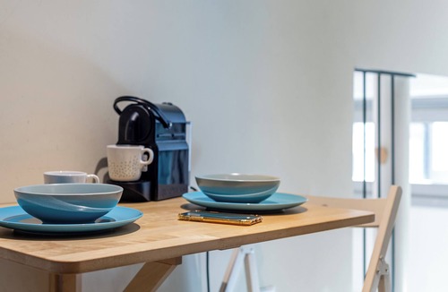Barri Vell Apartment | Apartment '2 Romero' with Balcony, Wi-Fi and Air Conditioning