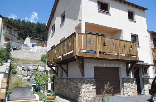 Formigueres Cottage | Apartment 4 persons on the ground floor of a detached house