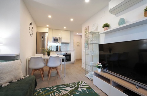 Castelldefels Apartment | Apartment-4people-Parking-Castelledefels-Bikes-Bbq
