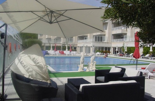 L'Estartit Apartment | APARTMENT (5 ADULTS) POOL VIEW
