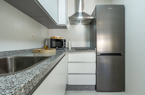 Alcala la Real Apartment | Apartment 'Alojamiento Privilegio de Alcalá' with Balcony, Wi-Fi and Air Conditioning