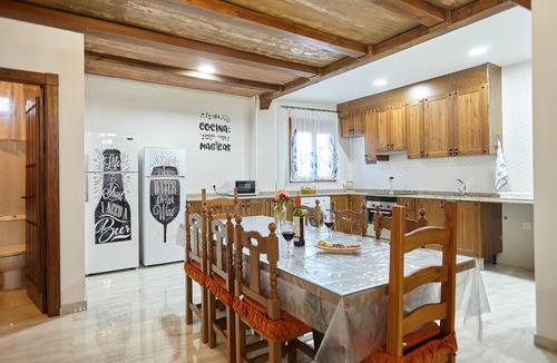 Pozo Alcon Apartment | Apartment 'Alojamiento Rural Soler' with Private Pool, Private Garden and Wi-Fi