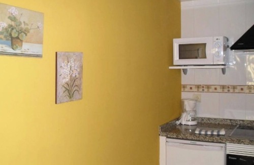 Carabano Apartment | Apartment 'Apartamento 6' with Shared Terrace, Shared Garden and Wi-Fi