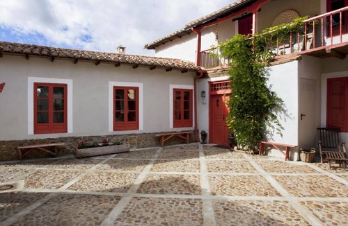 Villamejil Apartment | Apartment 'Apartamento Azul' with Wi-Fi