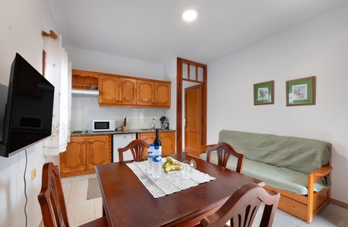 Barlovento Apartment | Apartment 'Apartamento C' with Sea Views, Private Terrace and Wi-Fi