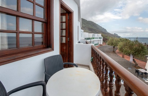 Barlovento Apartment | Apartment 'Apartamento E' with Sea View, Private Terrace and Wi-Fi