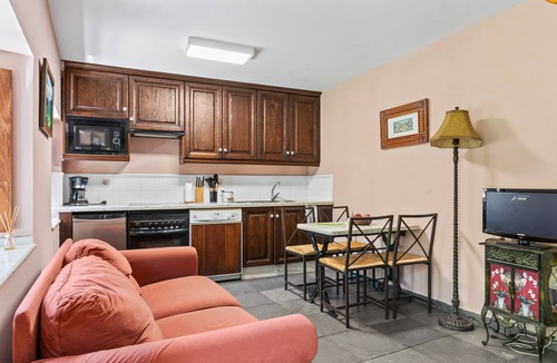 Cibuyo Apartment | Apartment 'Apartamento Narcea 1' with Mountain View, Private Terrace and Wi-Fi