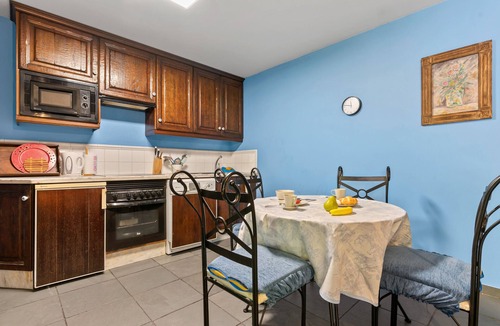 Cibuyo Apartment | Apartment 'Apartamentos Puente Del Narcea 2' with Mountain Views, Private Terrace and Wi-Fi