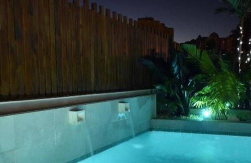 Playa Honda Apartment | Apartment 'Bali' close to the Sea with Pool & Wi-Fi