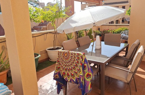 Los Geraeos Apartment | Apartment 'Brisa Del Mar' with Shared Pool, Wi-Fi and Air Conditioning
