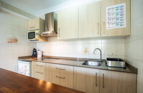 Cala Figuera Apartment | Apartment 'Cala Figuera 2b' with Sea View, Wi-Fi and Air Conditioning