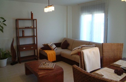 Cardenajimeno Apartment | Apartment 'Caradenia' with Mountain View and Private Garden