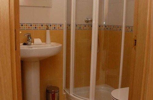 Cardenajimeno Apartment | Apartment 'Caradenia' with Mountain View and Private Garden