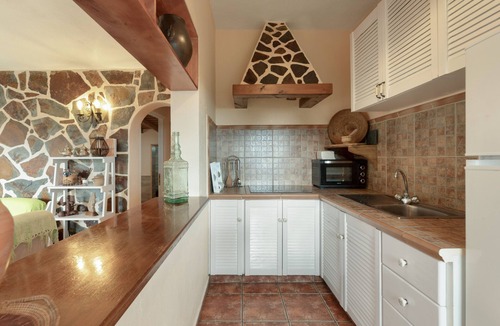 Brena Alta Apartment | Apartment 'Casa Heydi' with Mountain View, Private Terrace and Wi-Fi