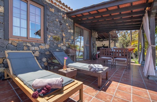 Los Quemados Apartment | Apartment 'Casa' with Sea View, Wi-Fi and Air Conditioning