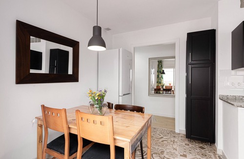 Capuchinos Apartment | Apartment 'Céntrico Y Confortable' with Private Terrace, Wi-Fi and Air Conditioning