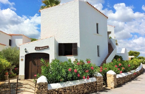 Punta Grossa Apartment | Apartment Erica in charming villa with sea view, 2 minutes from the beach