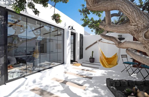 Arrecife Apartment | Apartment "El Jable" with Mountain Views, Garden, Air Conditioning and Wi-Fi