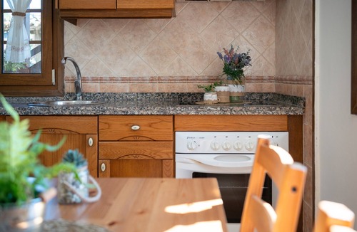 Soto de Cangas Apartment | Apartment 'El Portiellu 1' with Private Terrace and Wi-Fi