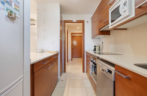 Bonmont Terres Noves Apartment | Apartment 'En Bonmont Terres Noves' with Pool and Air Conditioning