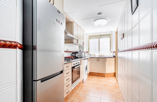 El Perello Apartment | Apartment 'Entero Playa Perello' with Shared Pool, Wi-Fi and Air Conditioning