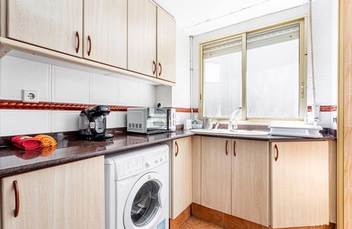 El Perello Apartment | Apartment 'Entero Playa Perello' with Shared Pool, Wi-Fi and Air Conditioning