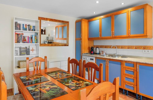 El Faro Apartment | Apartment 'Con Encanto' with Sea Views, Wi-Fi and Air Conditioning