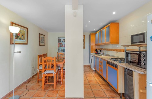 El Faro Apartment | Apartment 'Con Encanto' with Sea Views, Wi-Fi and Air Conditioning