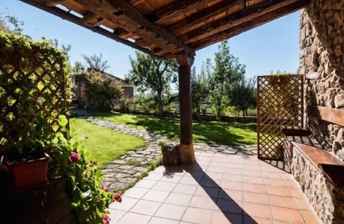 Robledo de la Guzpena Apartment | Apartment La Venta del Alma II for 2 people