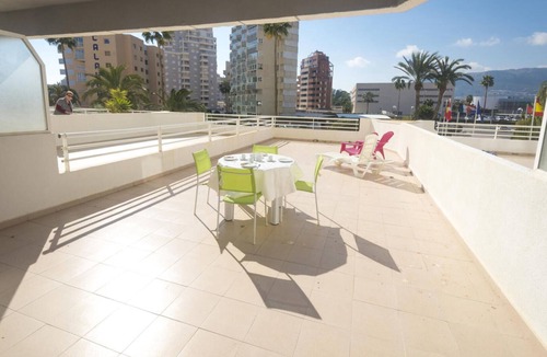 Calpe Apartment | Apartment 'Esmeralda 41C' with Sea View, Pool, Garden, A/C & Wi-Fi
