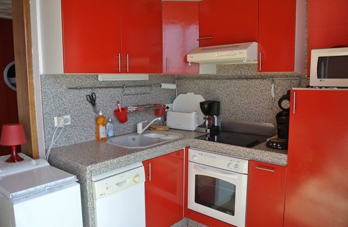 Almadraba-Canyelles Apartment | Apartment feet in water