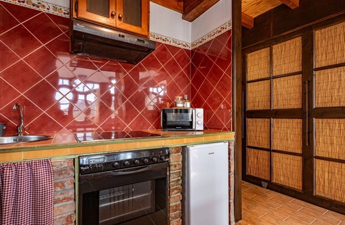 San Juan de Parres Apartment | Apartment 'Florenta G2' with Mountain View, Private Terrace and Wi-Fi