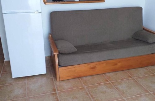 Es Pujols Apartment | Apartment 'Formentera Suite 8' with Balcony, Wi-Fi and Air Conditioning