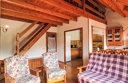 Pla de l'Ermita Apartment | Apartment Geräumige Maisonette mit Kamin Isard 2 Vall de Boí by Interhome